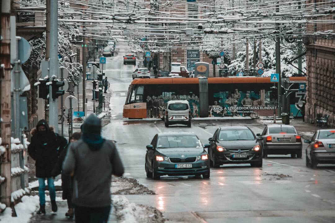 a city street filled with lots of traffic